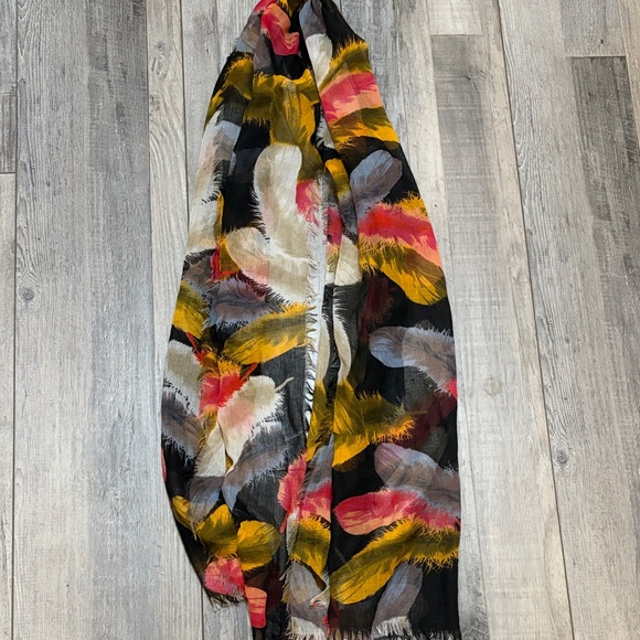 Colorful Feather Pattern Scarf - Picture 1 of 2
